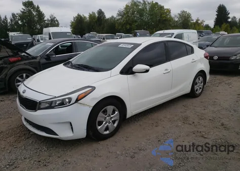 2017 Kia Forte Lx z USA, uszkodzony, nr VIN 3KPFK4A78HE070047
